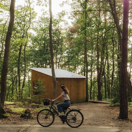 Youza Dans Les Arbres Lodge *