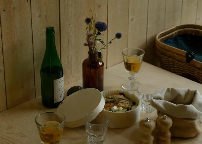 Youza Dans Les Arbres * La Couture-Boussey