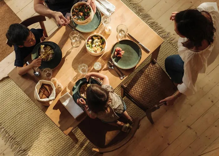 Youza Dans Les Arbres *